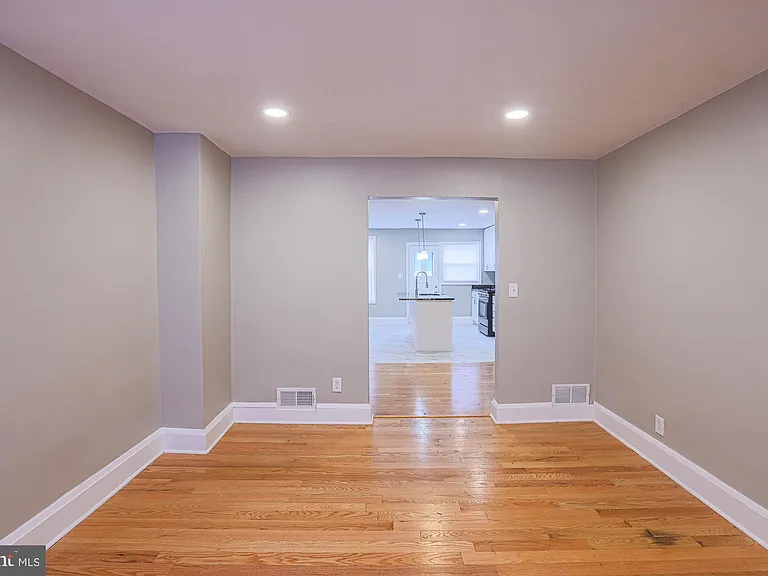 130 Reedbird Ave — Photo 13