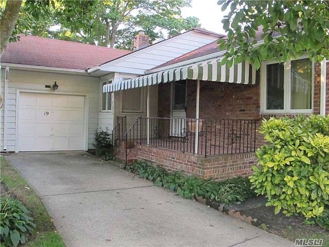 1st image of 19 Oakley Pl