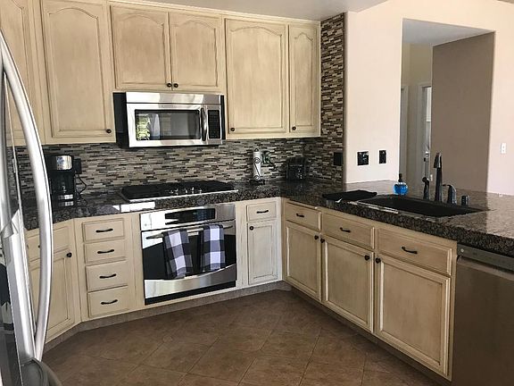 5th image of 32200 Joaquin Dr