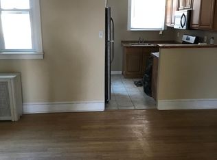 6740 N Smedley St, Philadelphia, PA 19126