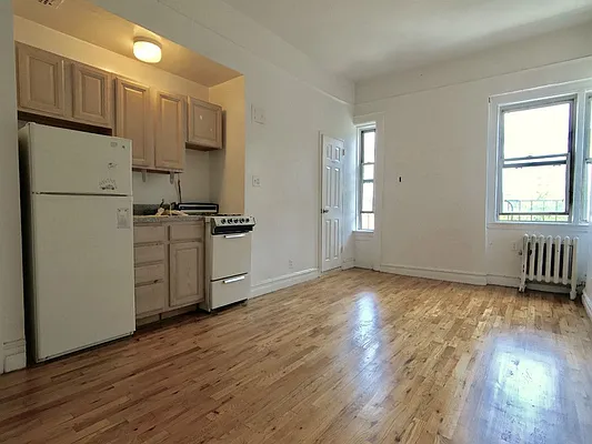 Rented by Sovereign Associates | media 18