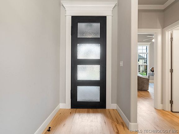 3rd image of 9056 E 62nd Pl S