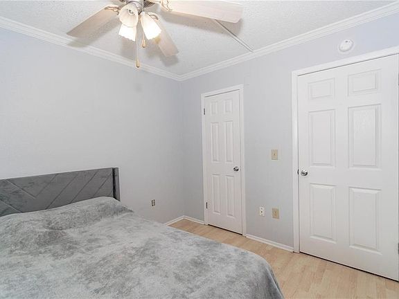 5th image of 139 OYSTER BAY CIRCLE #200