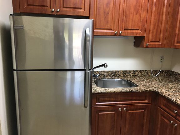 5th image of 14500 SW 88th Ave APT 225