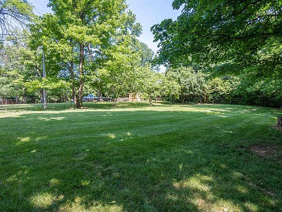 4th image of 1295 Gainesway Dr