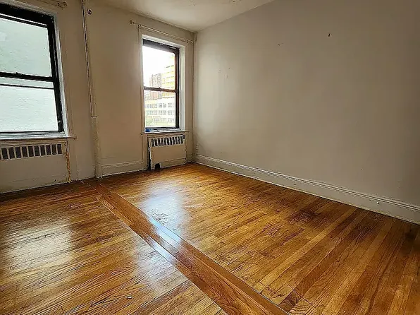 250 East 75th Street image 1 of 5
