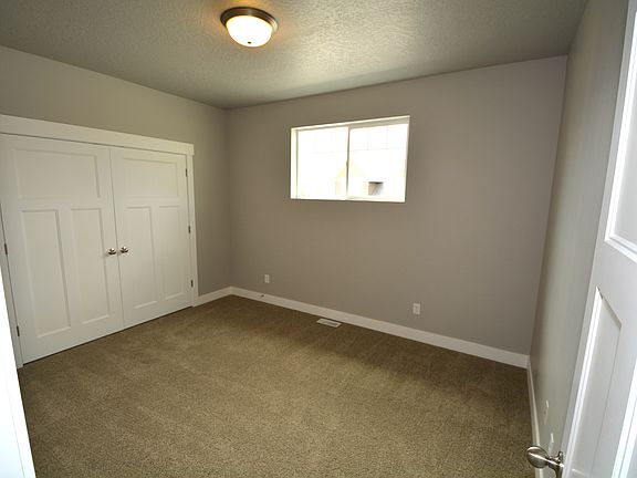 4th image of 1644 W Beamon St #9