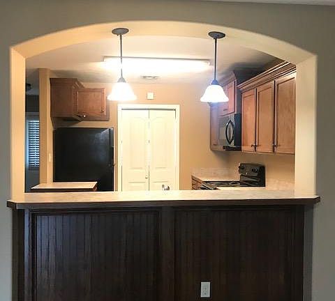 3rd image of 3817 Janet Ln