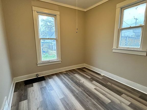 4th image of 315 W 3rd St APT 1