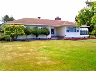 569 Fred Haight Dr, Smith River, CA 95567