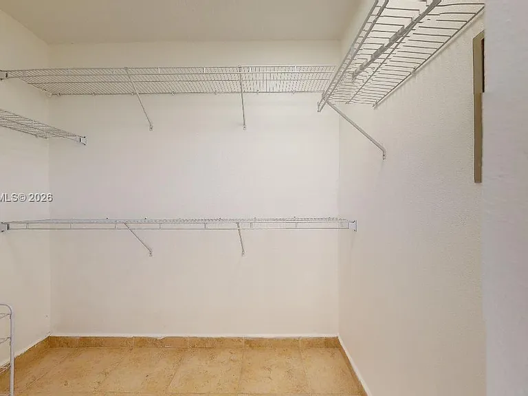 323 SW 36AVE #323 — Photo 8