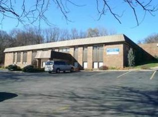 240 N Bluff Blvd, Clinton, IA 52732