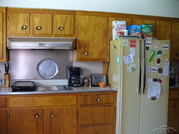 4th image of 665 Wilson Ave