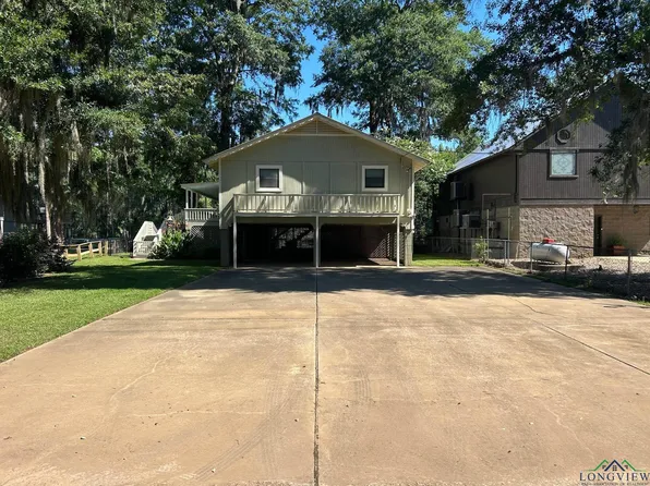 4261 Cypress Village Rd, Karnack, TX 75661