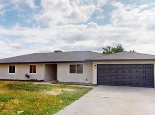 26370 Old Mill Dr, Madera, CA 93638