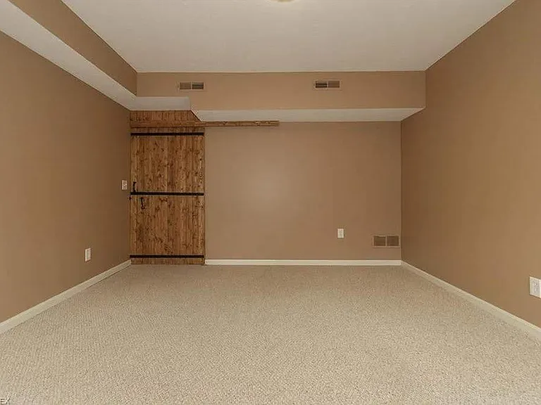 8317 Beacon Pl — Photo 29