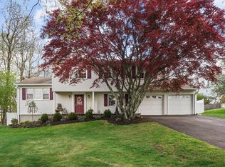3347 Nutly Cir, Yorktown Heights, NY 10598