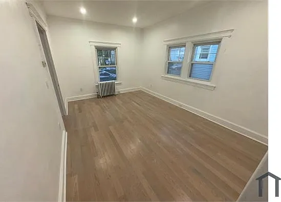 1286 Oakwood Ave — Photo 14