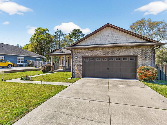 3rd image of 6022 Hidden Valley Rd