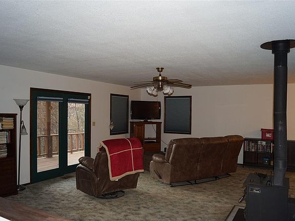 5th image of 138 Wilcoxson Ln