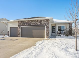 2902 SW Pleasant St, Ankeny, IA 50023