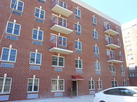 4th image of 85-15 120 St #4 E