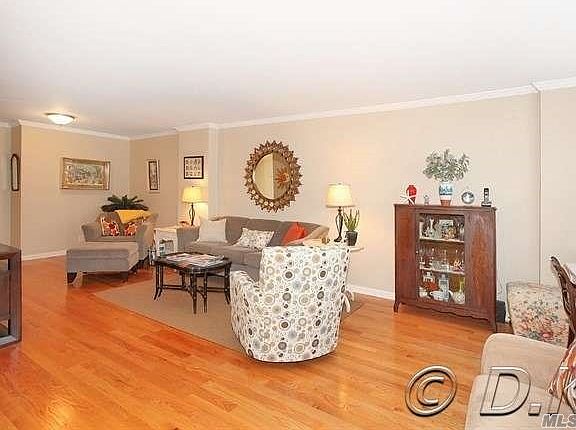 3rd image of 25 Neptune Blvd APT 1J