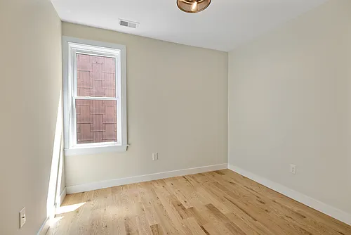 277 Webster St #3 Photo 1