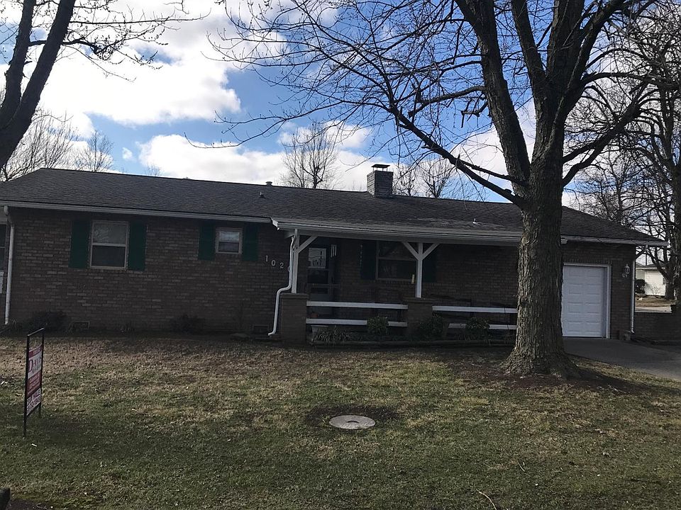 1st image of 1020 W Oak St
