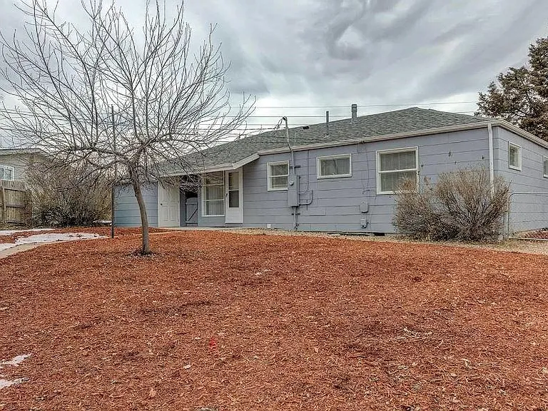 1170 S Holly St — Photo 18
