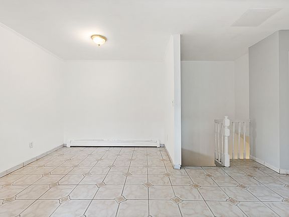 3rd image of 815 Throggs Neck Expy Floor 3