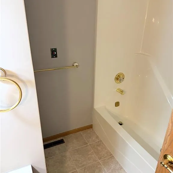 721 S Cherry St — Photo 11