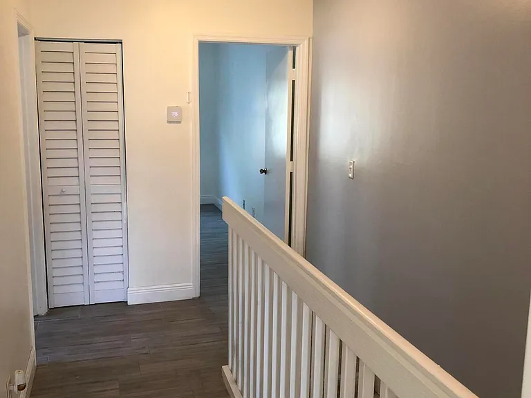 401 SW 120th Ave — Photo 34