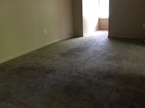 5th image of 3328 Spottswood Ave