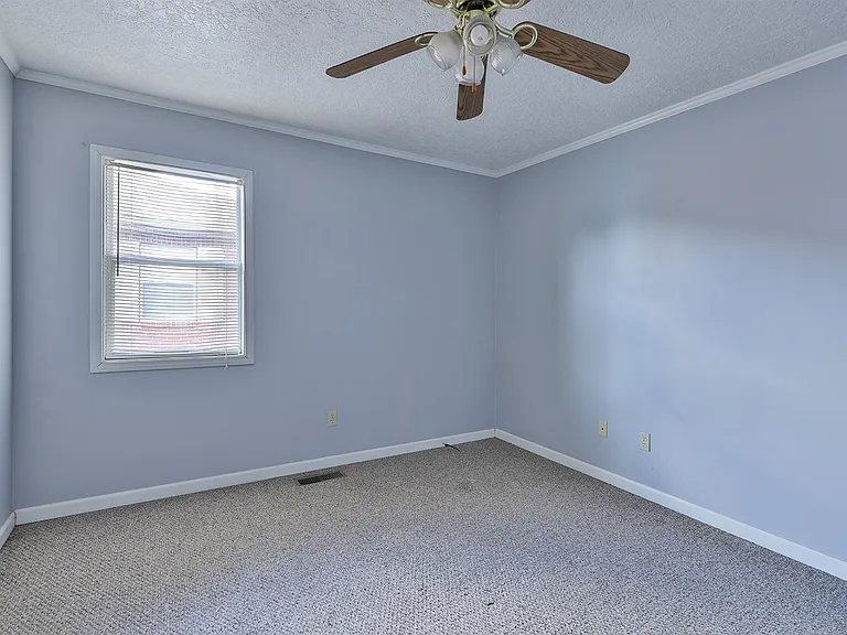 579 Baker Rd — Photo 6