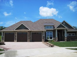 1101 Shallow Ridge Cir, Columbia, MO 65201