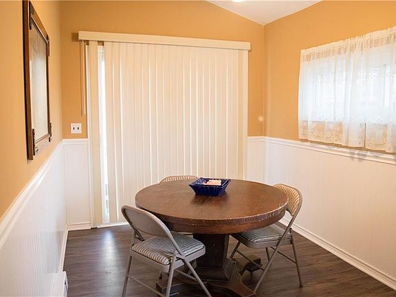 4th image of 5 Lacona Dr