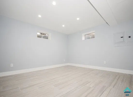 Rented by EXR | media 11