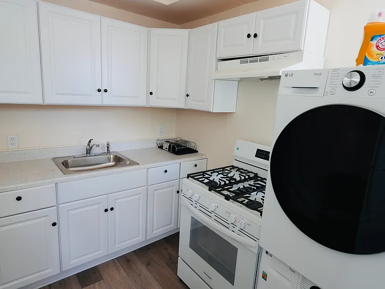 42 O St NW — Photo 11