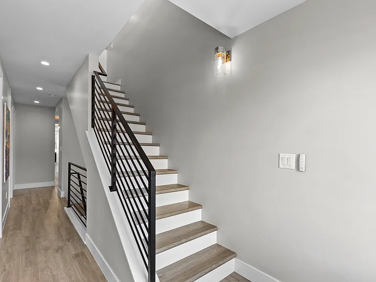3224 W 16th Ave — Photo 22