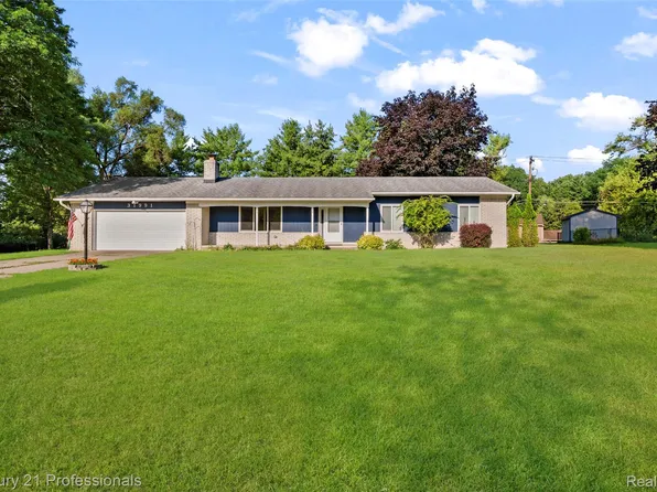 31991 Staman Ct, Farmington Hills, MI 48336