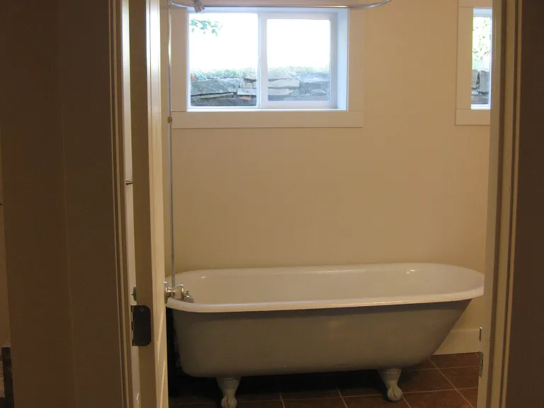 714 N 4th St #B — Photo 5