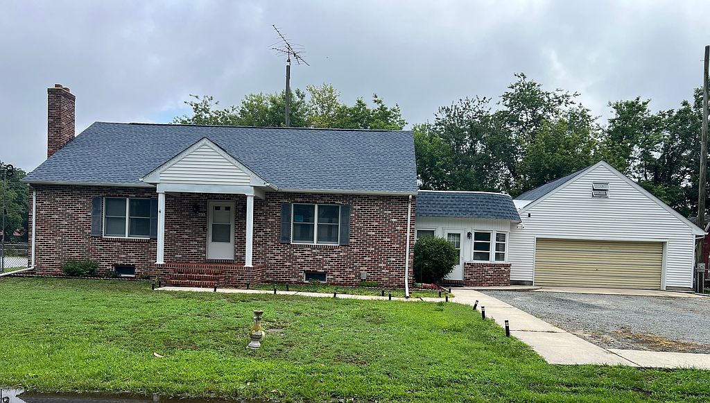 613 Palmer St - Property Image