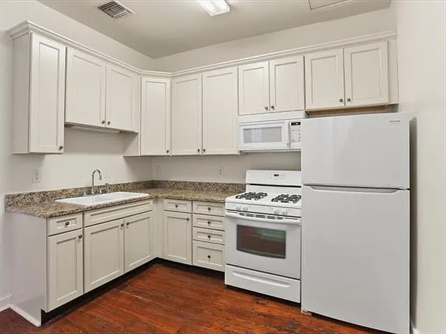 811 Decatur St #3 — Photo 11