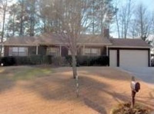 989 Granite Ln, Loganville, GA 30052
