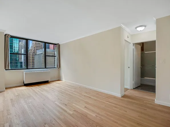 301 E 45th St APT 10D, New York, NY 10017