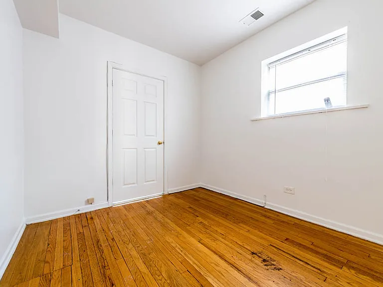 5448 W Adams St #119-21 — Photo 2