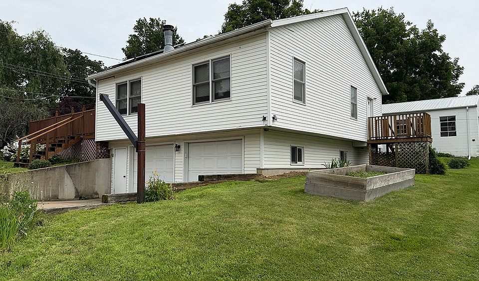 1st image of 409 N Barber Ave