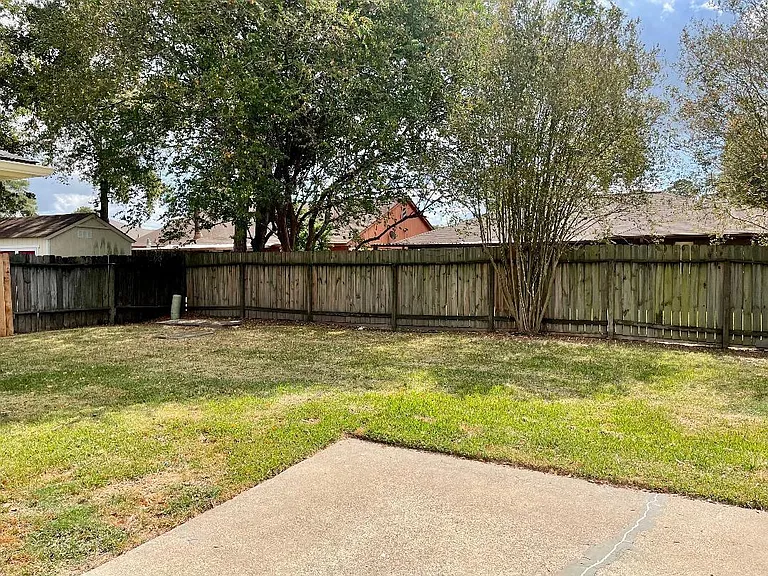 13410 Natasha Ln — Photo 8