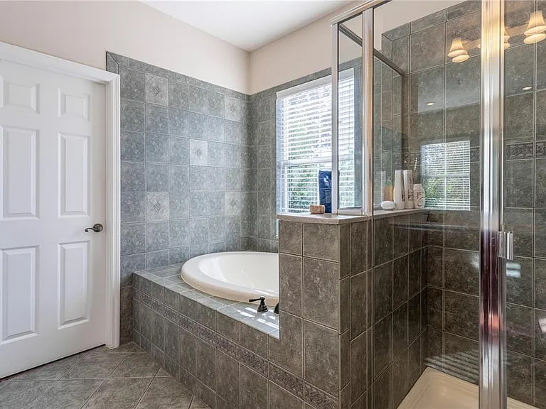 1608 Hanks Ave — Photo 26
